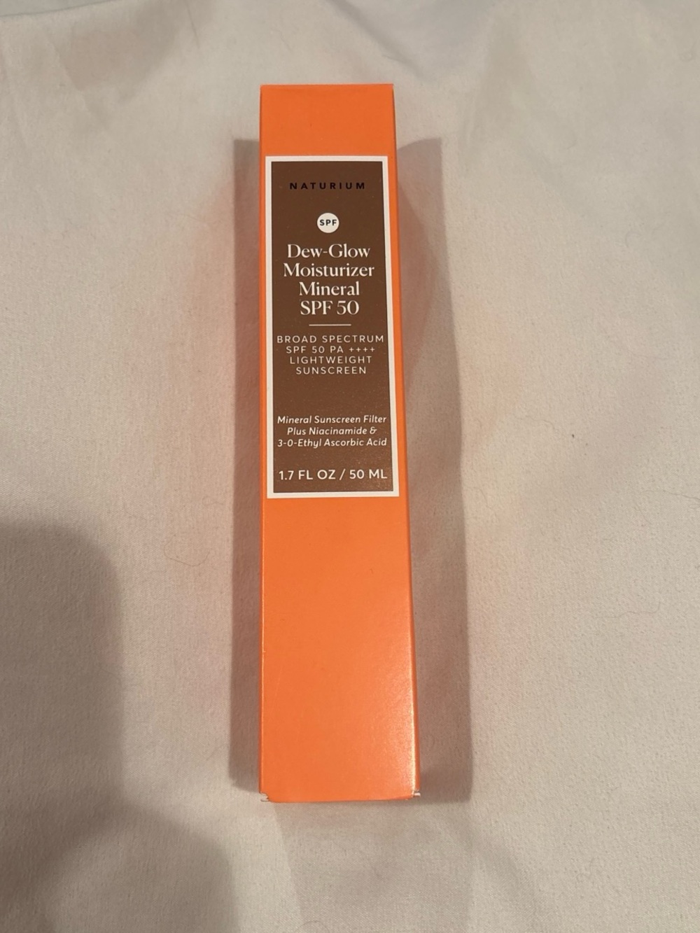 Naturium Dew-Glow Moisturizer Mineral SPF 50 – Orange